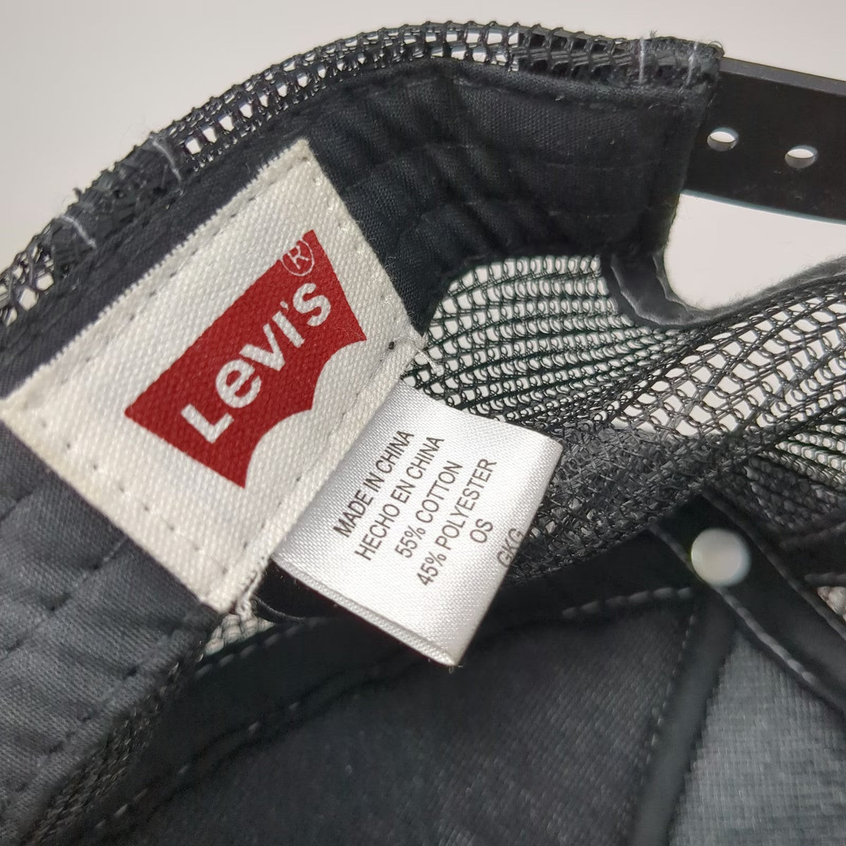 Levi's Trucker Hat Black One Size Levi Strauss & Co Patch Mesh Snapback Contrast