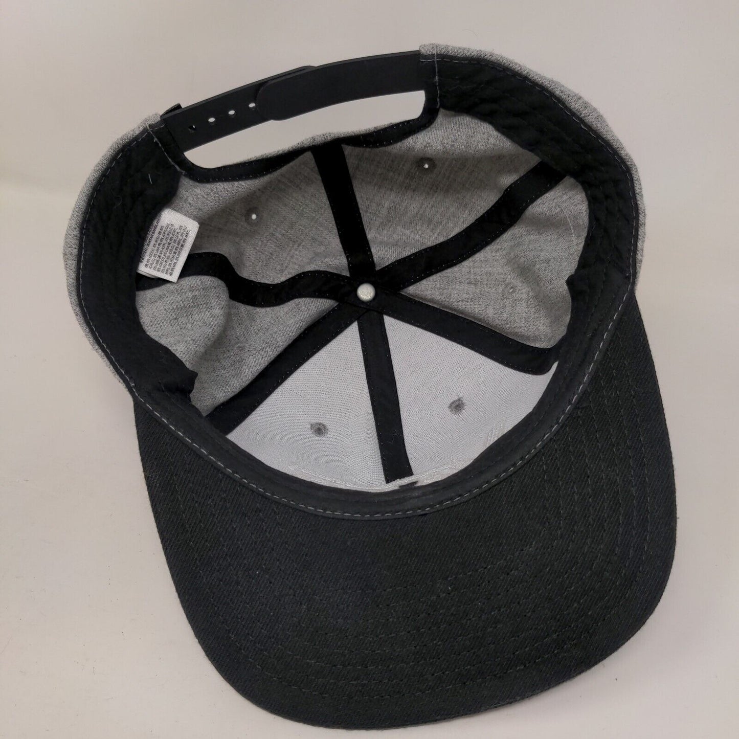 VANS Snapback Hat Gray OSFA Adjustable Embroidered Vented Holes 6 Panel