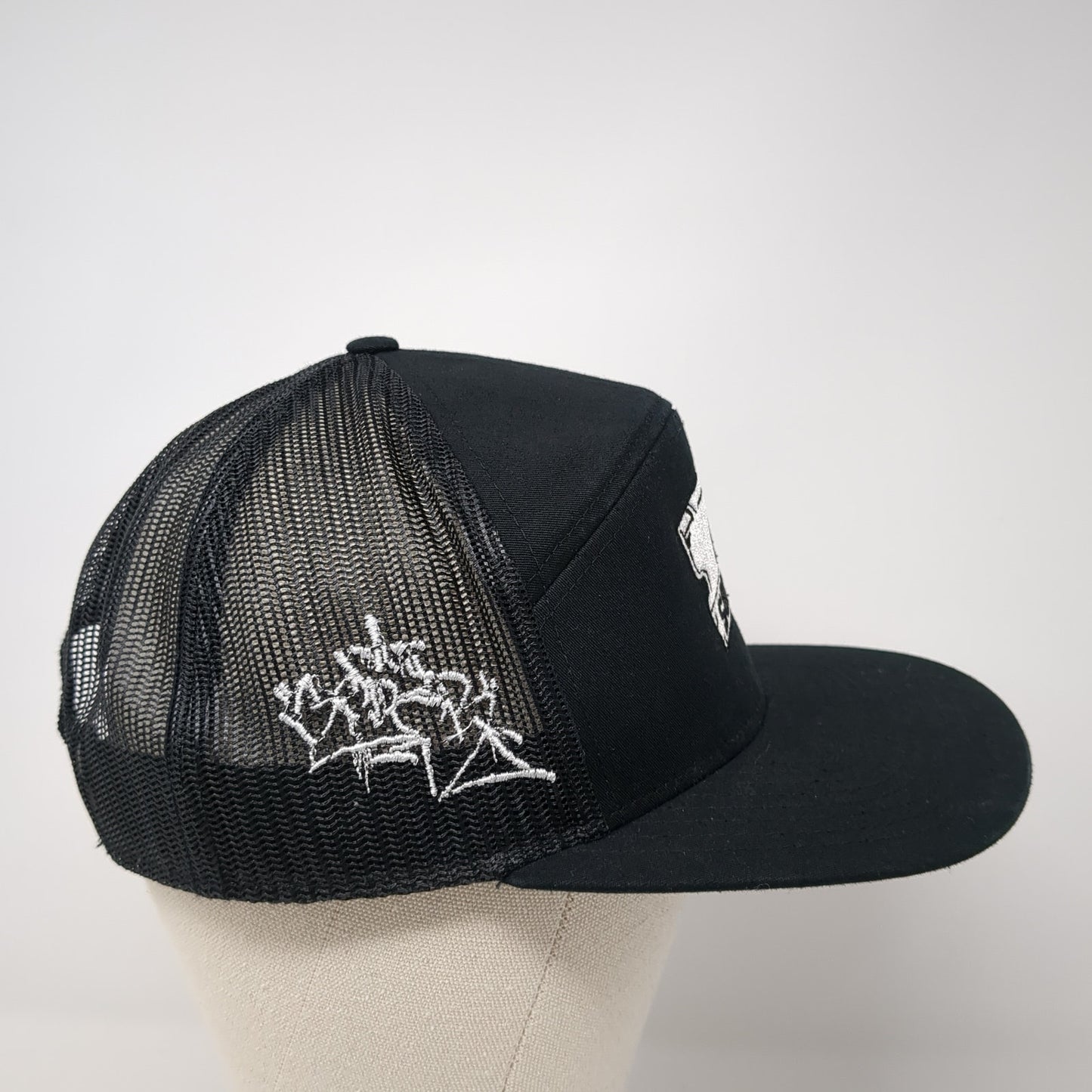 Soder Snapback Trucker Hat Black One Size Adjustable Mesh Back Richardson