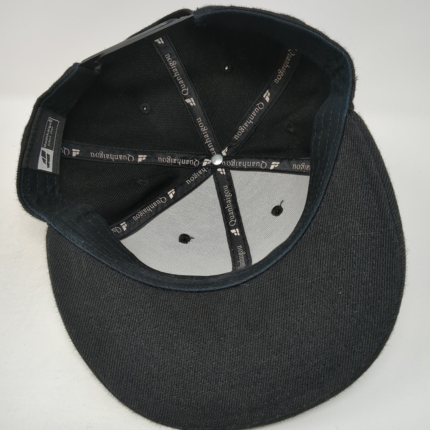 X Snapback Hat Black One Size Adjustable Embroidered 6 Panel Quanhaigou
