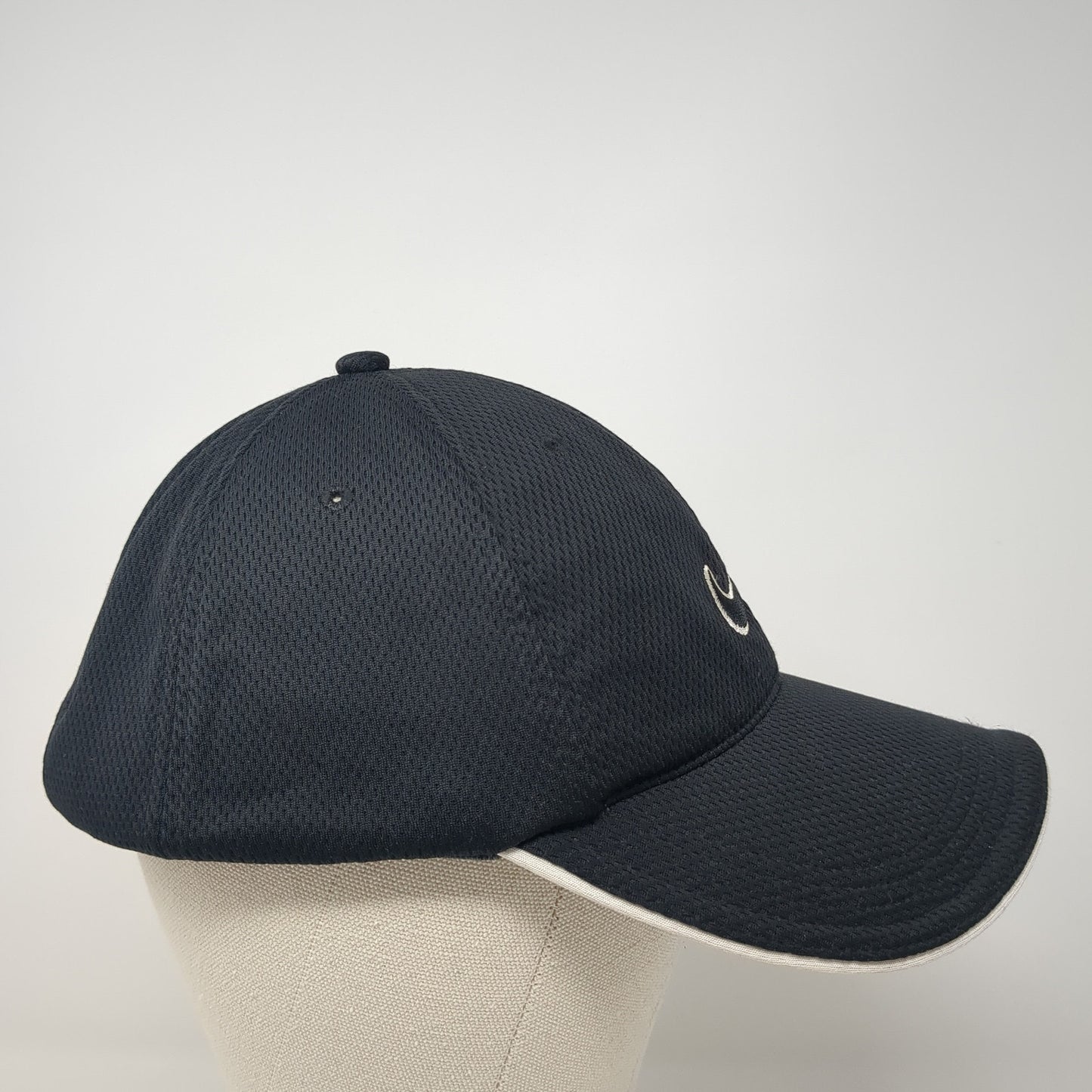 Nike Golf Shoal Creek Strapback Hat Black One Size Embroidered Swoosh