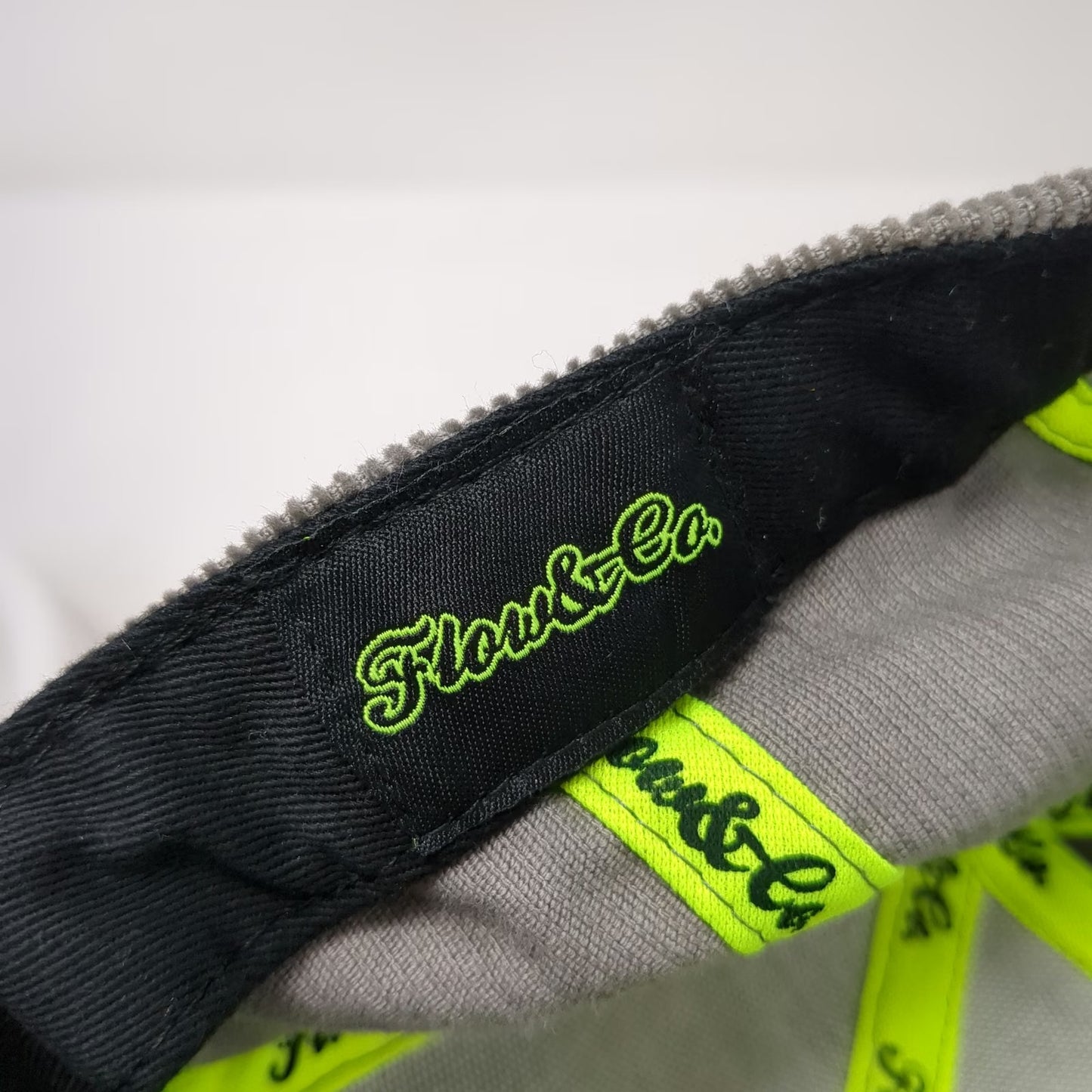 Flow & Co. Snapback Gray Black Green Hat OS Corduroy Rage 3D Puff Flat Brim