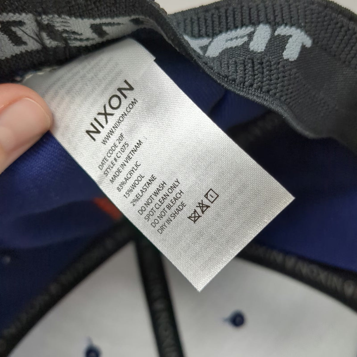 Nixon Baseball Cap Blue M Fitted Hat Flexfit Logo Curved Brim Stretch Fit