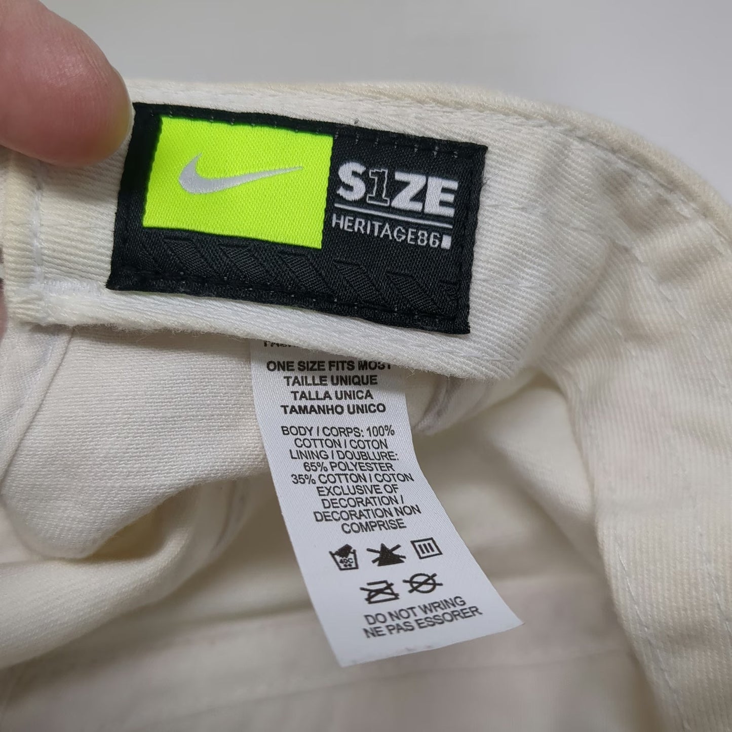 Nike Baseball Cap White One Size Futura Logo Embroidered Slideback Strap Hat