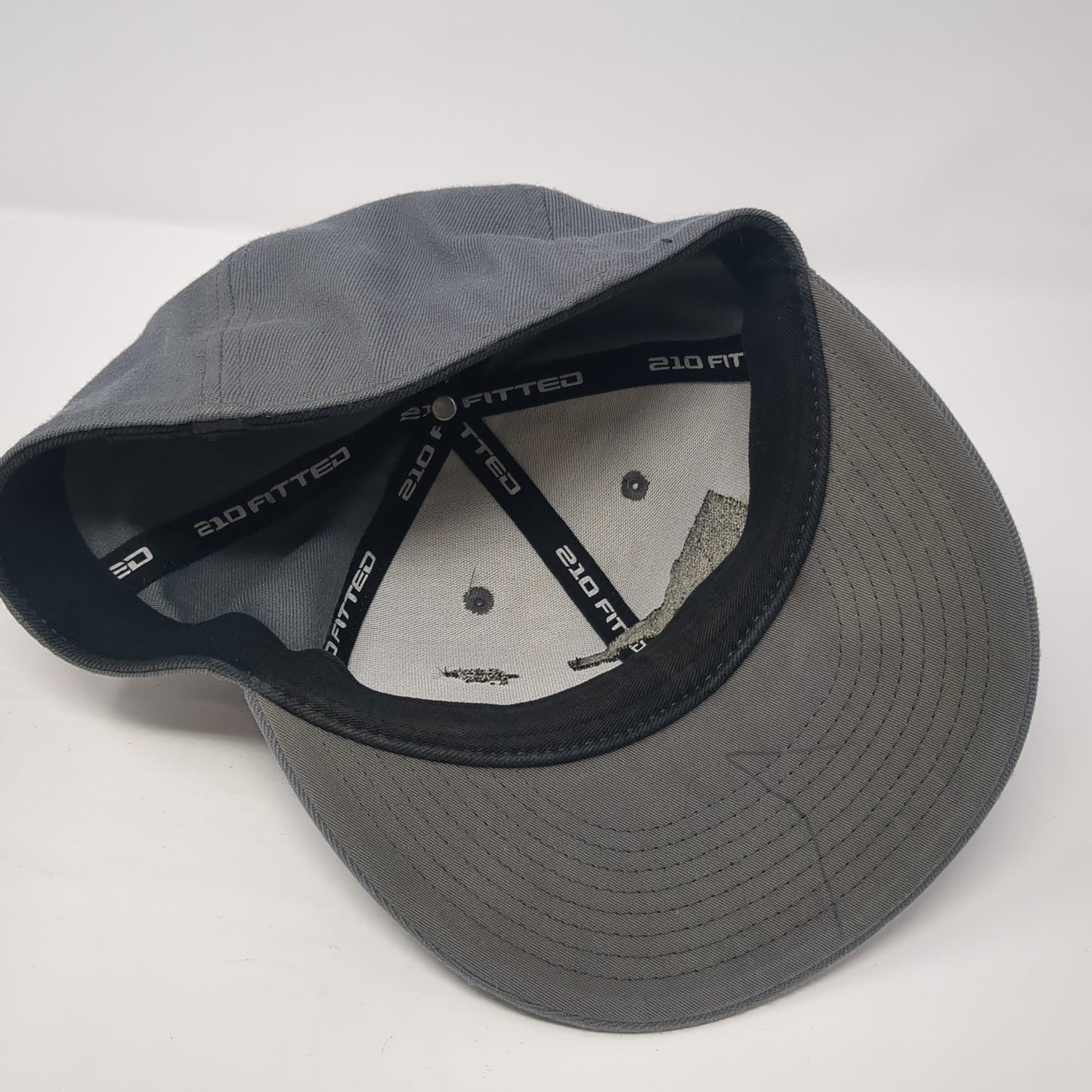 Idaho Gun Tree Fitted Baseball Cap Gray 7 1/4 Lightweight Embroidered 210 Fitted