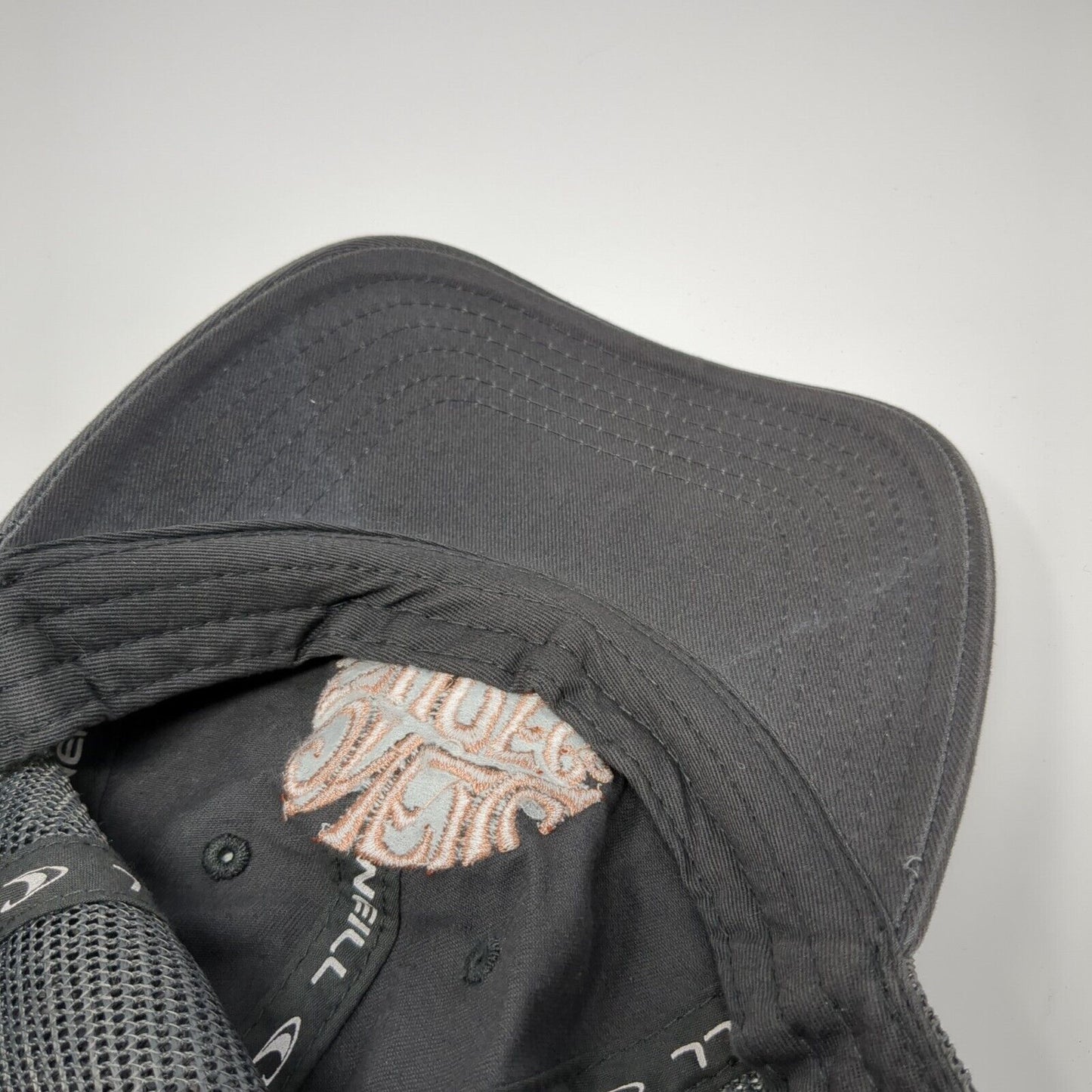O'Neill Surf Co Slideback Trucker Hat Gray One Size Mesh Back 6 Panel