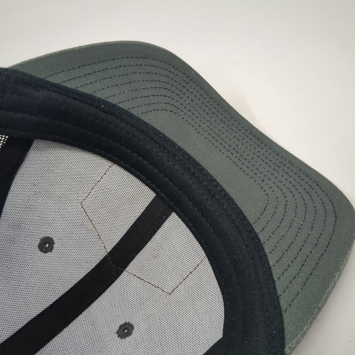 Gray One Size Trucker Hat Leather Patch Mountains MWI Snapback Mesh Adjustable