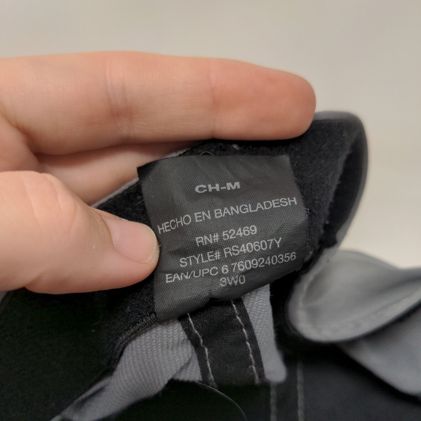 Russell Fitted Hat Gray Small-Medium Solid 6 Panel Vent Holes Outdoor