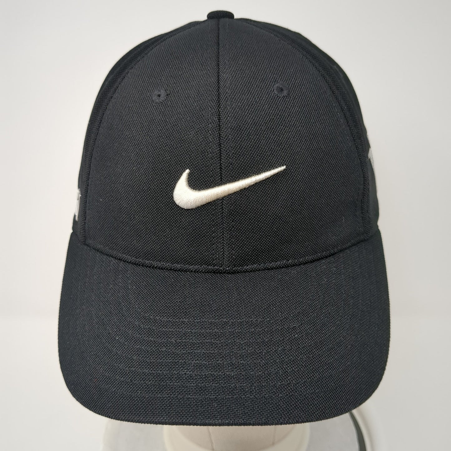 Nike Golf V 20XI Black One Size Lightweight Embroidered 6 Panel Flexfit