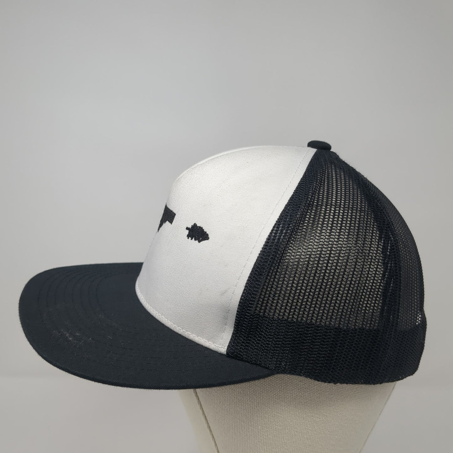Idaho Gun Snapback Mesh Back Trucker Hat Black One Size Colorblock Yupoong