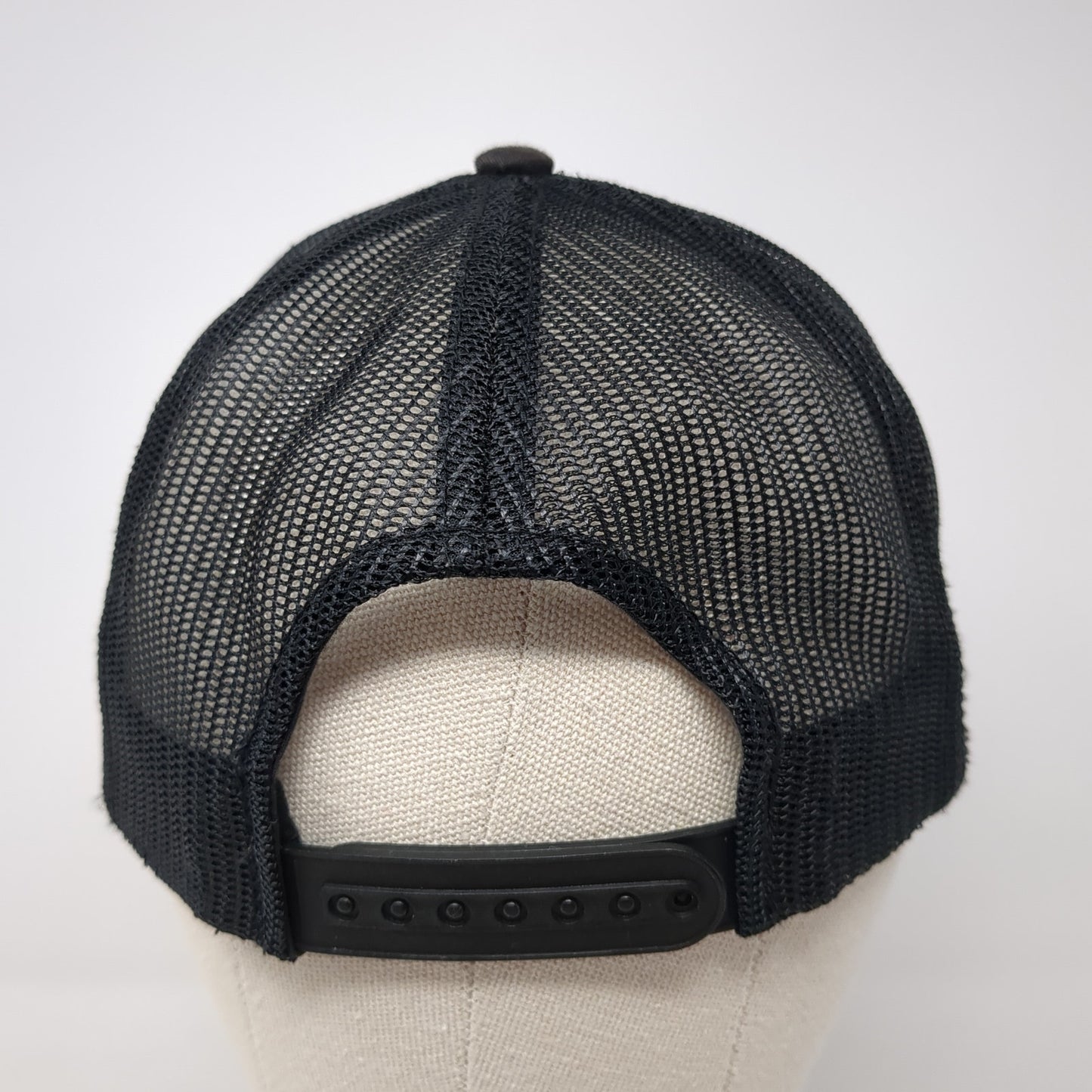 Apple's Bar & Grill Ketchum Idaho Snapback Trucker Hat Black OS Adjustable Mesh