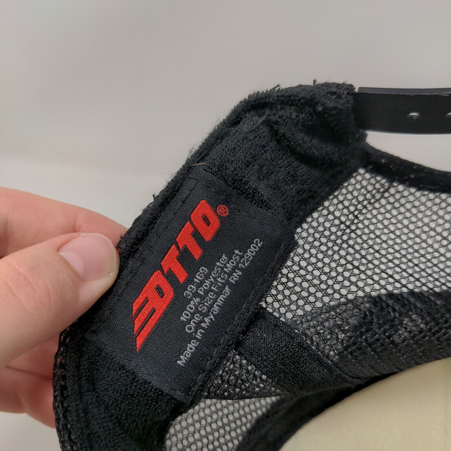 Cross Snapback Mesh Back Rope Trucker Hat Black OSFM Colorblock Otto