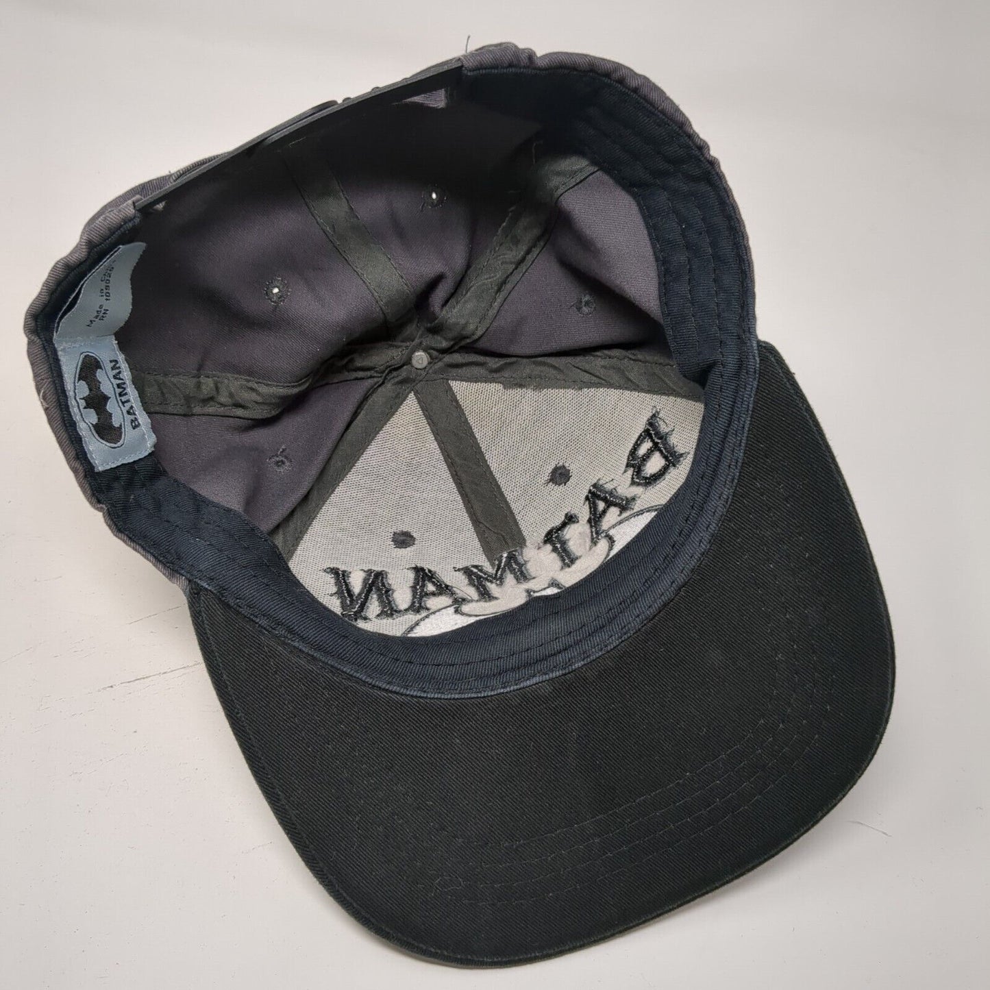 Batman Snapback Hat Gray One Size Adjustable Embroidered 6 Panel DC Comics