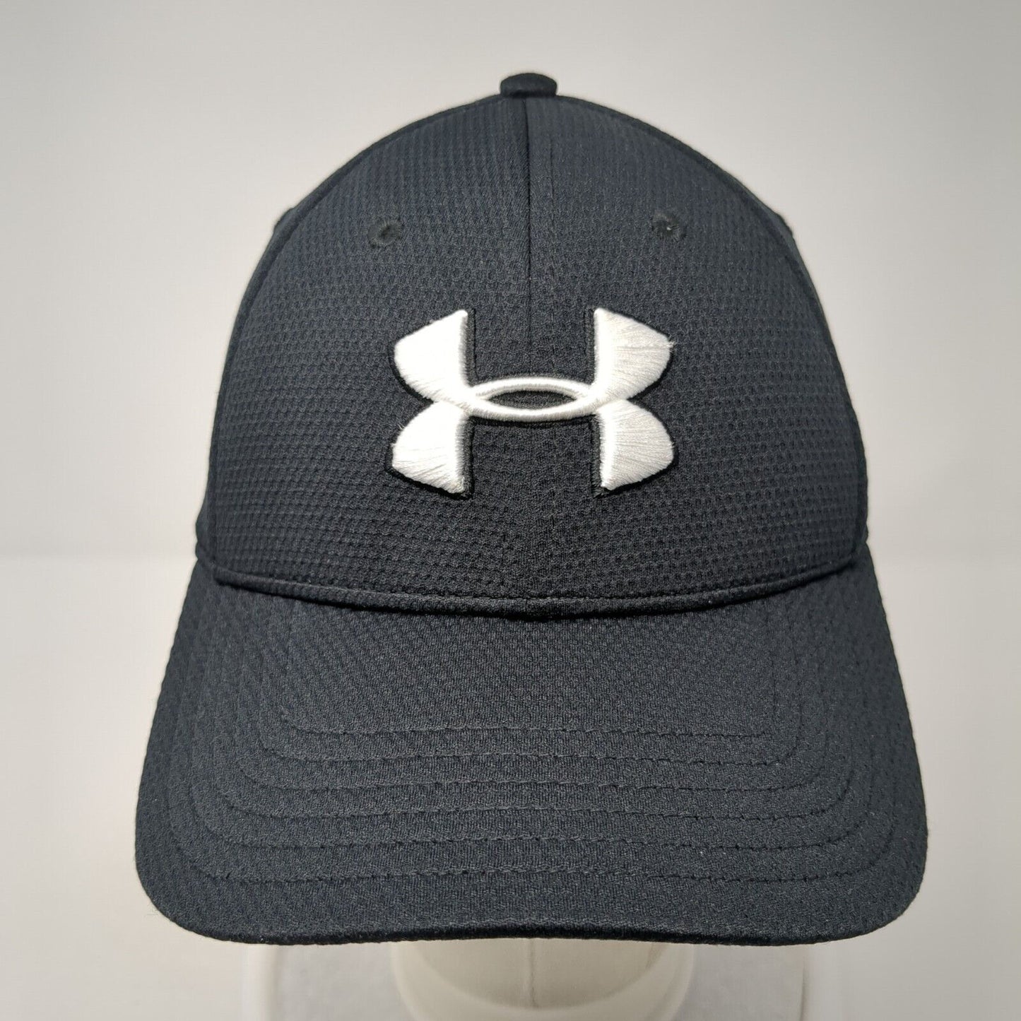 Under Armour Fitted Hat Black M/L Classic Fit Embroidered Blitzing Polyester