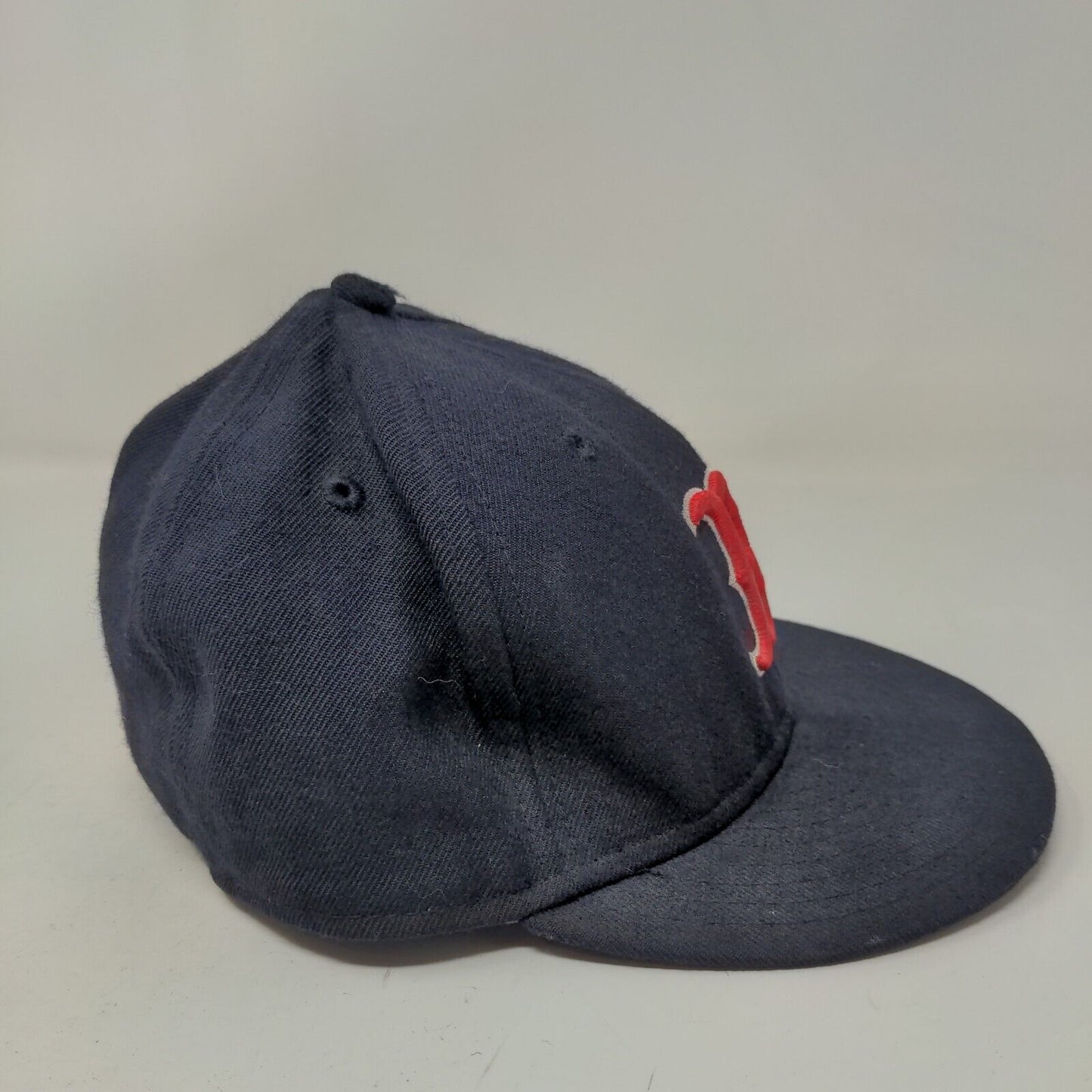 New Era Boys Fitted Hat Blue 6 3/4 Embroidered Boston Red Sox Logo 59Fifty