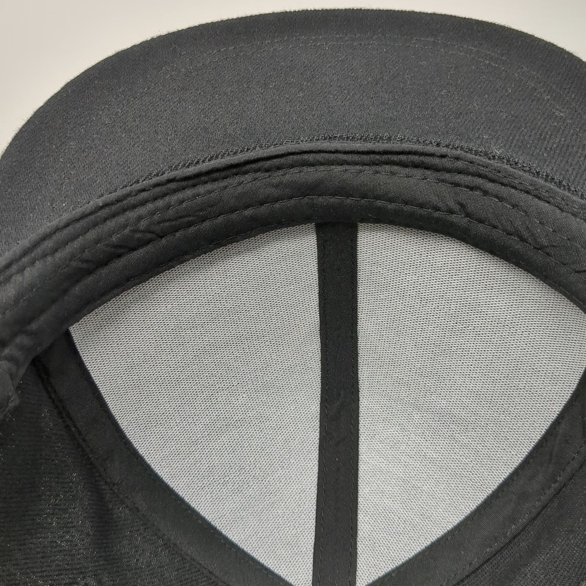 PeakBar Snapback Hat Black One Size Gold Silver Logo Flat Brim Peak Last Drop