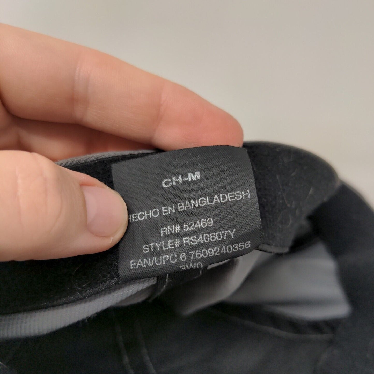 Russell Fitted Hat Gray Small-Medium Solid 6 Panel Vent Holes