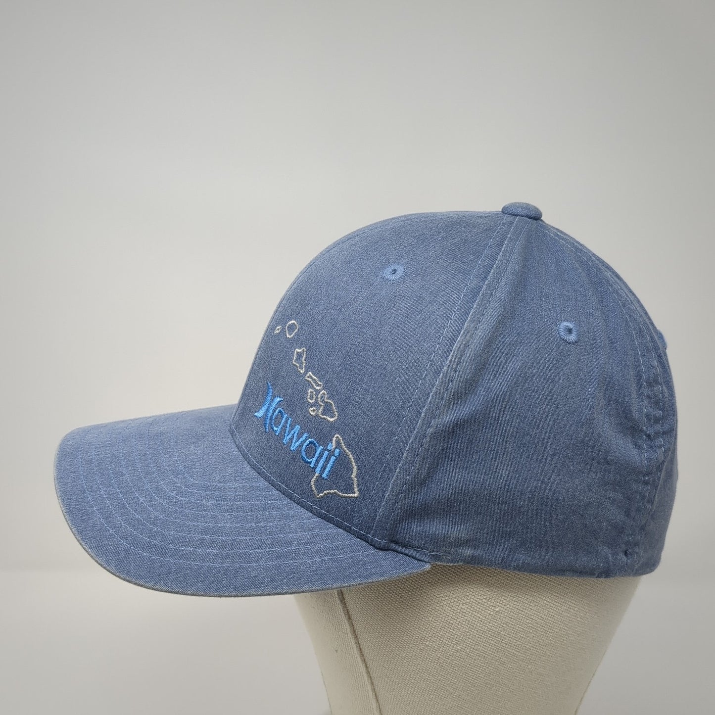 Howell Fitted Baseball Cap Blue Medium Embroidered Lightweight Flexfit Yupoong