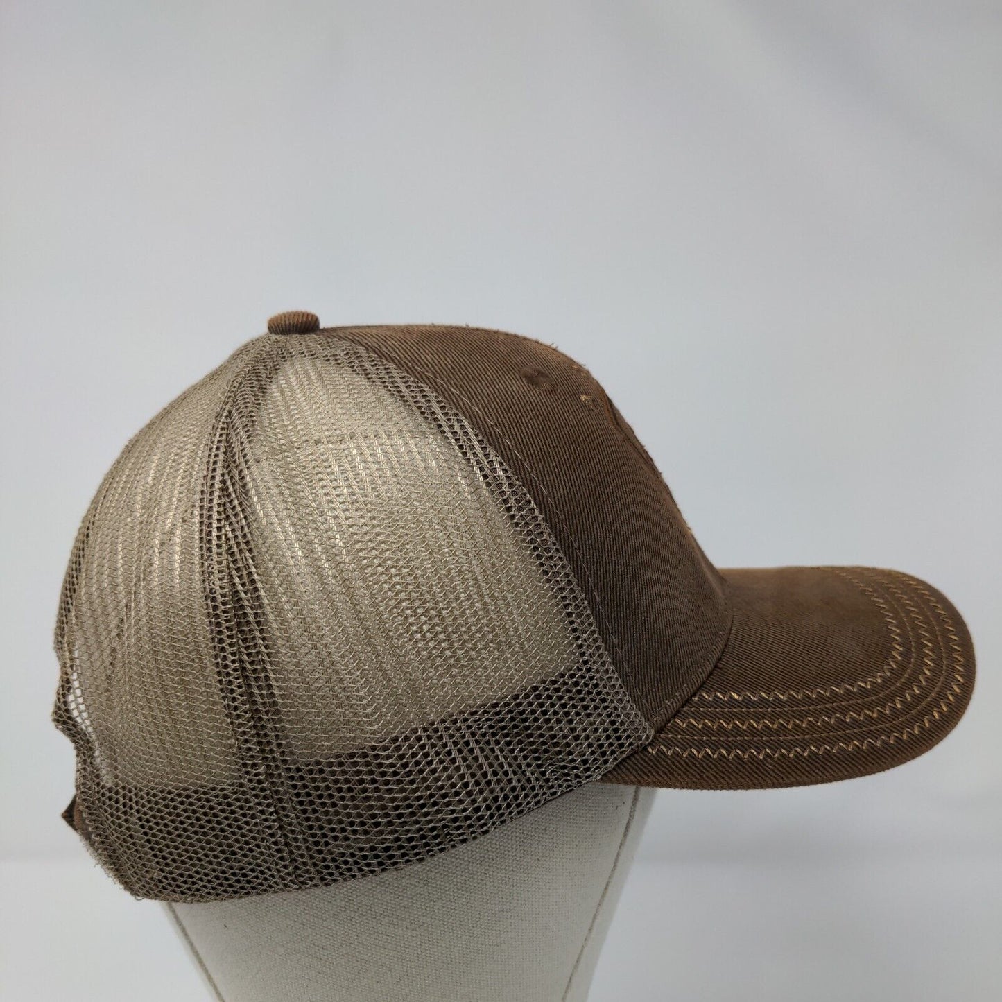 Ariat Snapback Trucker Hat Brown OSFM Adjustable Embroidered Mesh Back 6 Panel