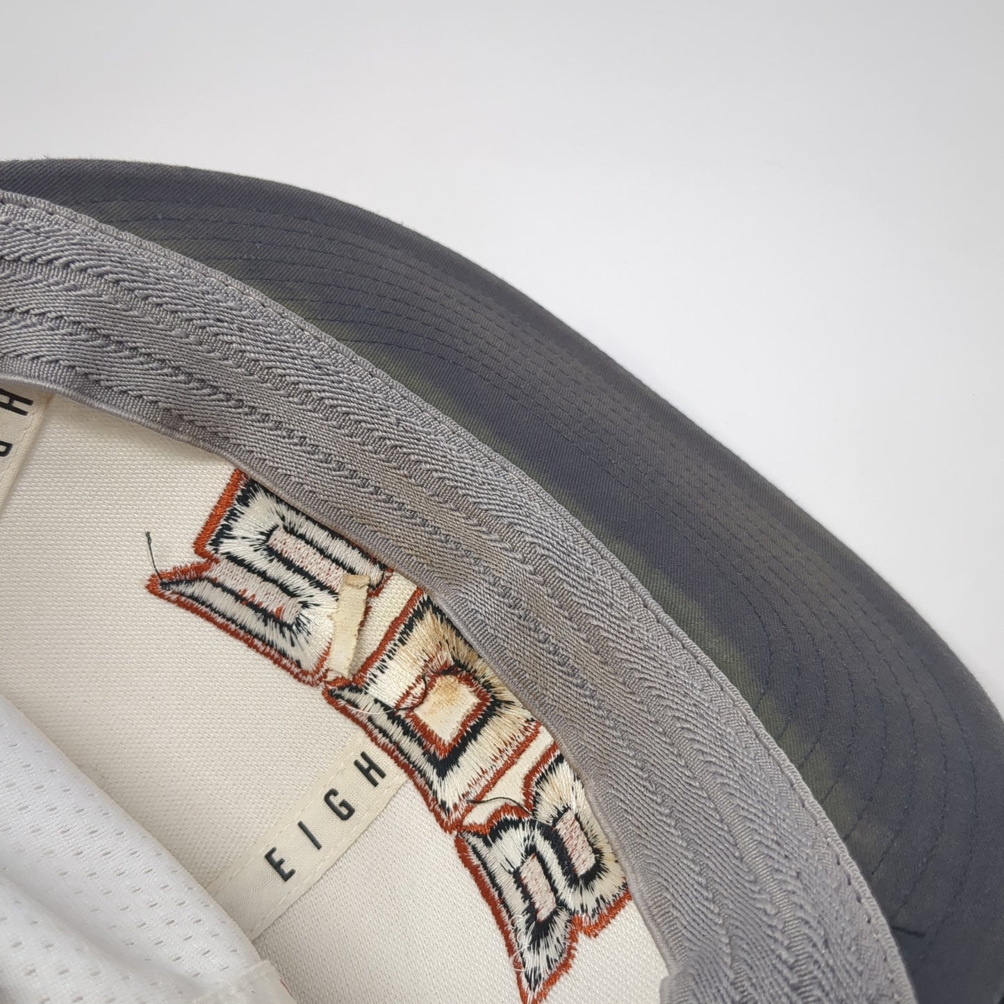 208 Idaho Fitted Hat White Medium Embroidered Colorblock Pacific Headwear