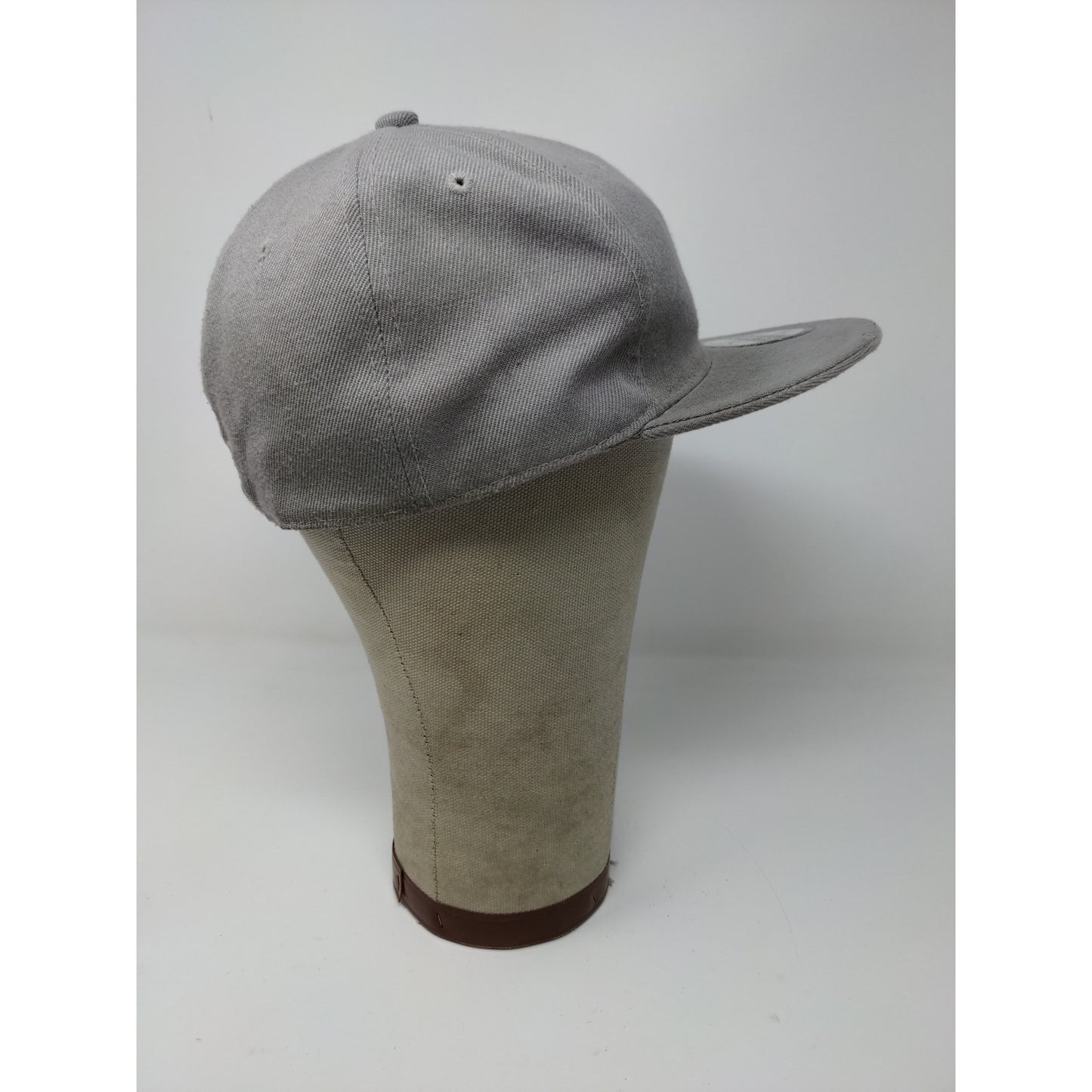 MLB Chicago White Sox Fitted Hat Size 7 3/8 Gray Big Bear Cap Embroidered Logo