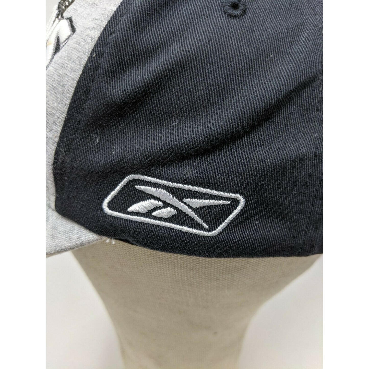 Reebok NFL Indianapolis Colts Hat 2006 Champions SuperBowl XLI 41 Strapback