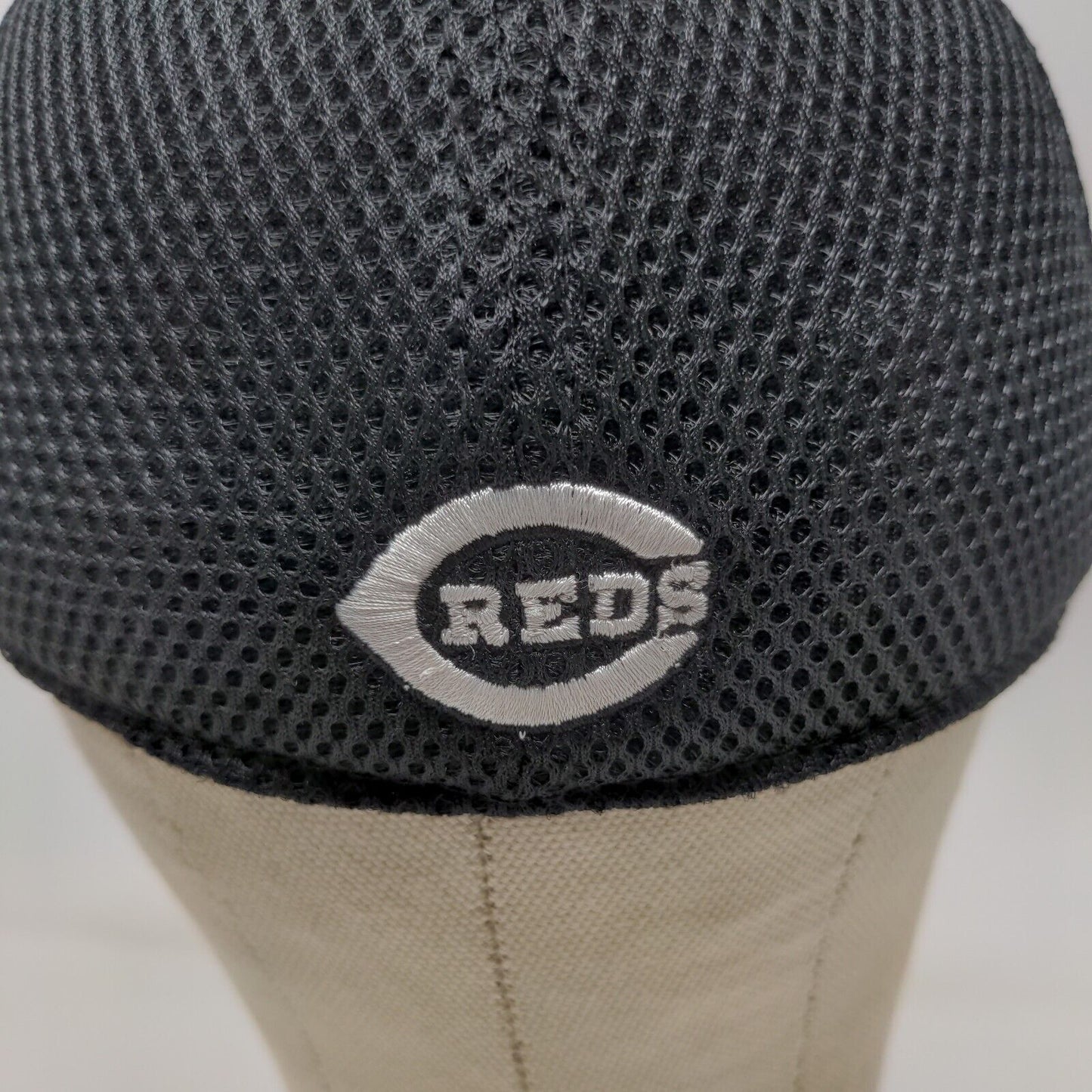 New Era Boys 39Thirty Cincinnati Reds Hat Autographed Rouok Embroidered
