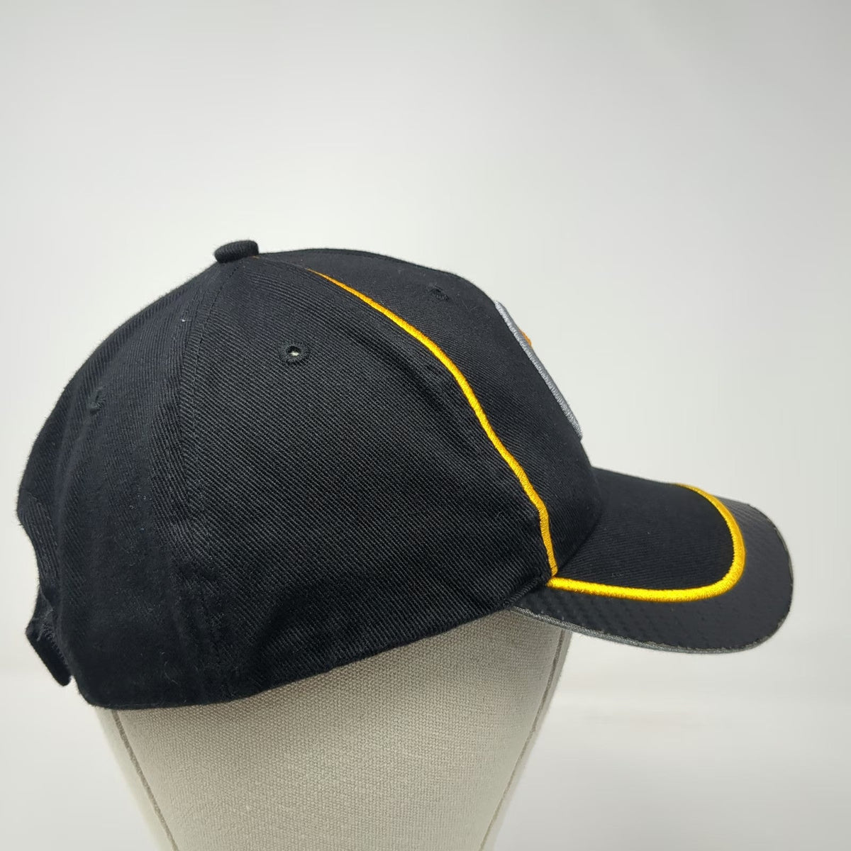 Pittsburgh Steelers NFL Team Apparel Black One Size Hat Cap Piping Carbon Fiber