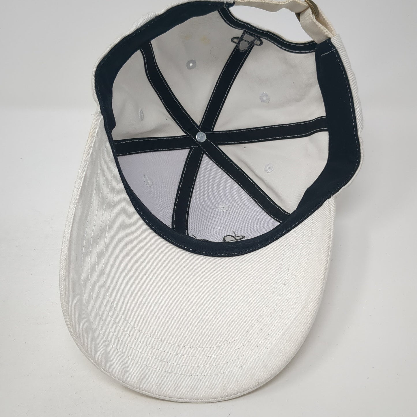 Solas Slideback Baseball Cap White One Size Adjustable Embroidered 6 Panel