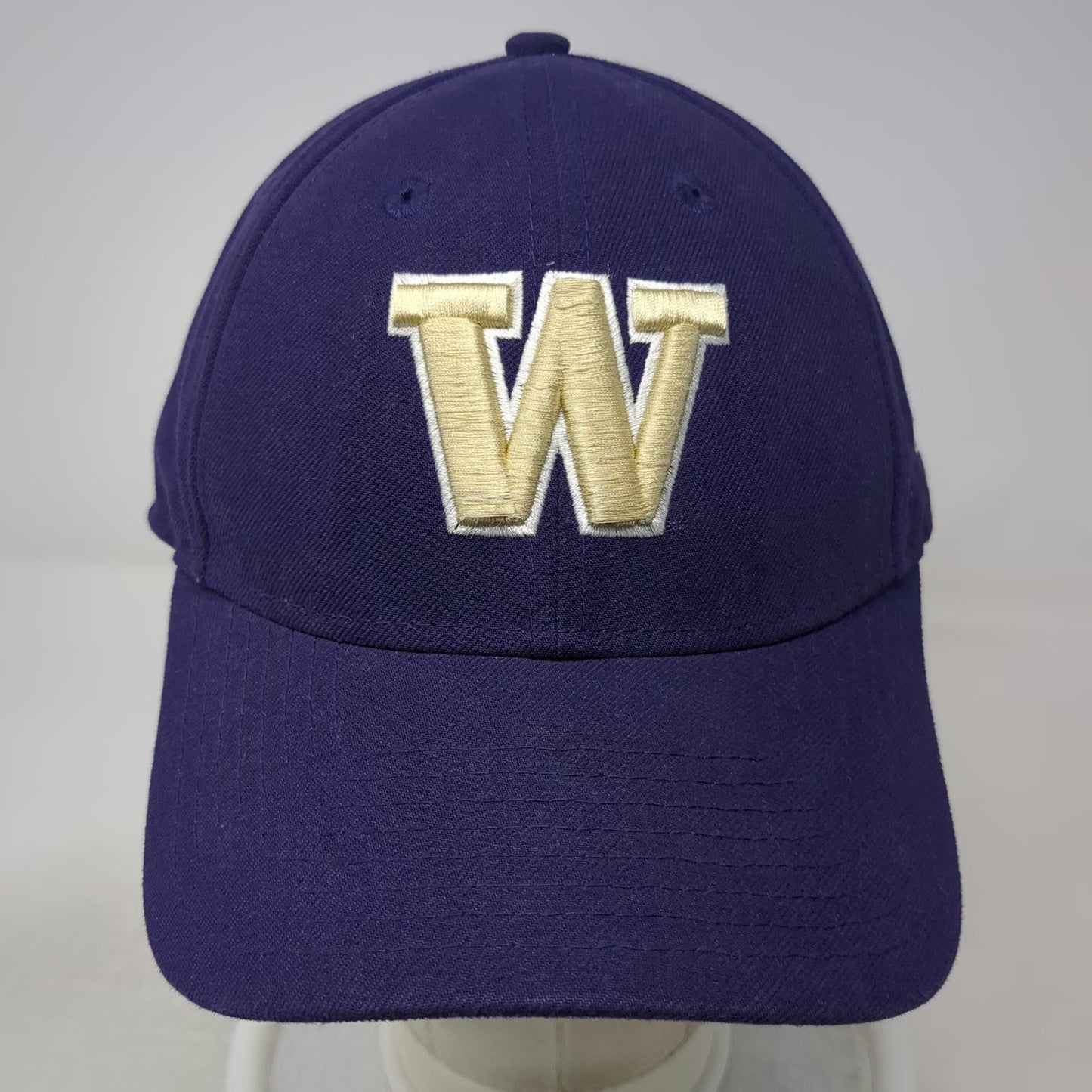 New Era Washington Huskies NCAA Cap Purple One Size Strapback 9FORTY Logo Hat