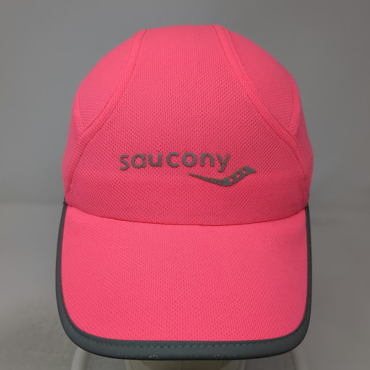 Saucony Baseball Cap Pink One Size Reflective Running Performance Strapback Hat