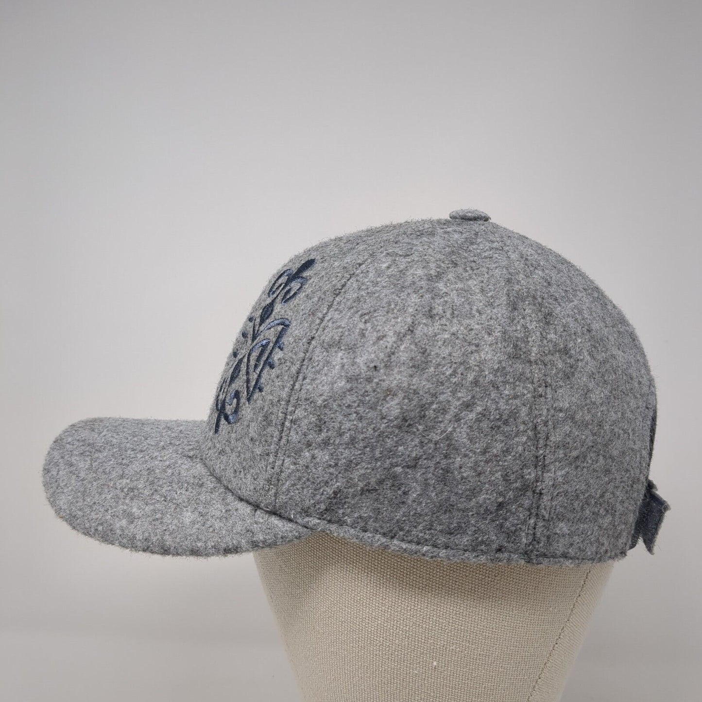 Unbranded Strapback Hat Gray One Size Adjustable 6 Panel Embroidered