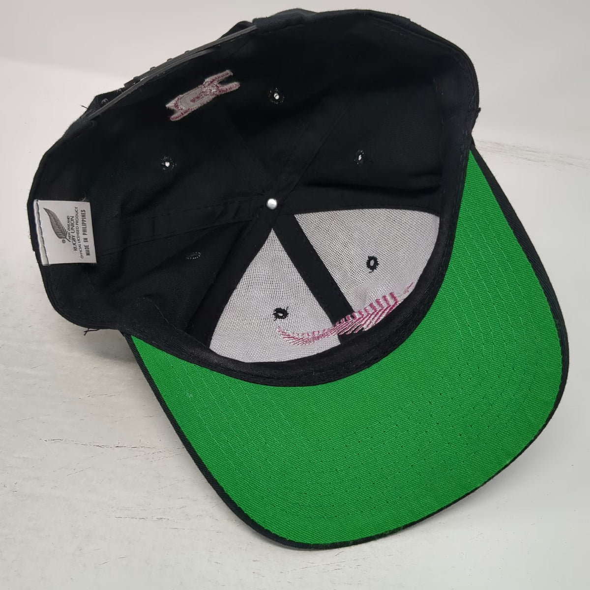 TCC New Zealand All Blacks Baseball Cap Black One Size Snapback Green Underbrim