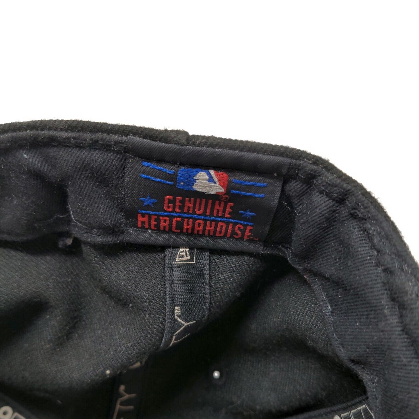 New Era Men's Snapback Hat Black M-L Embroidered New York Yankees Logo 9Fifty