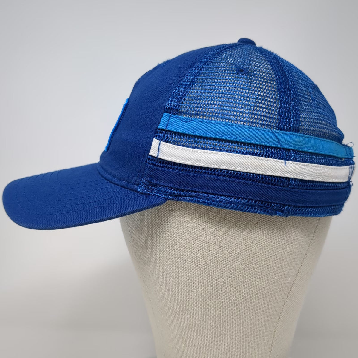 Bud Light Trucker Hat Blue One Size Snapback Patch Logo Mesh Back Stripes Beer