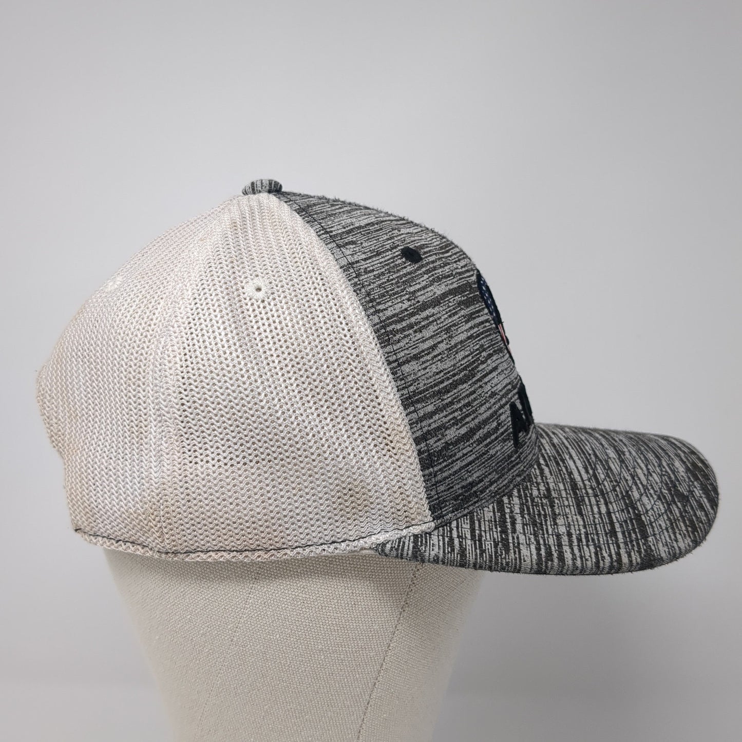 Ariat Snapback Trucker Hat Gray OS Adjustable 110 Flexfit Mesh Back Yupoong