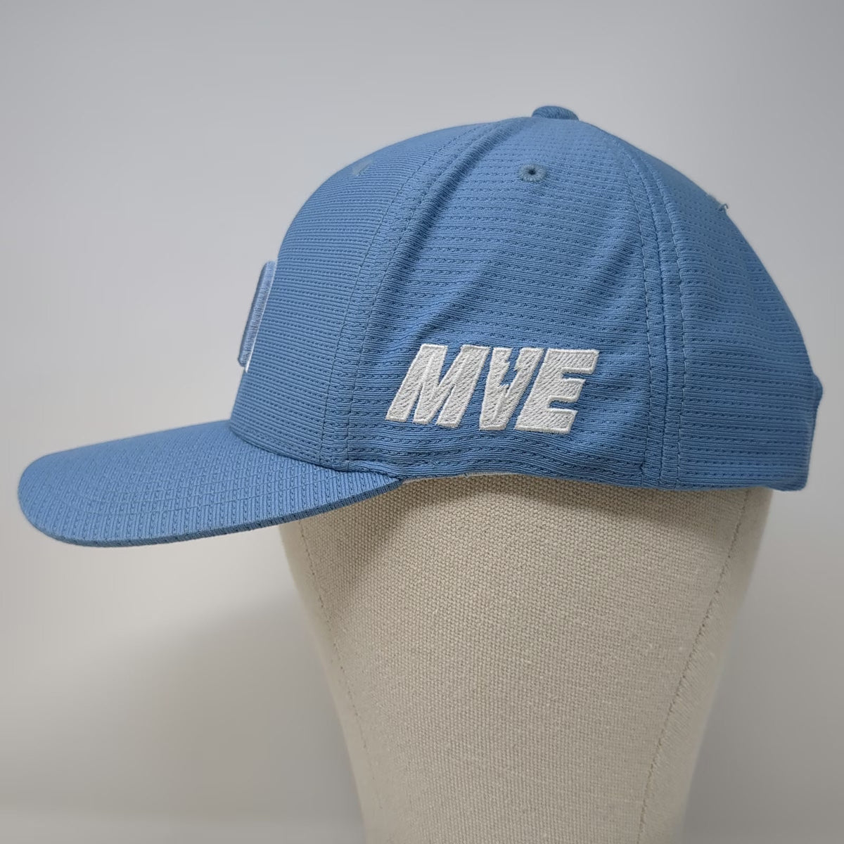 TravisMathew Snapback Blue Hat One Size MVE Mesh Structured Golf Flexfit Tech