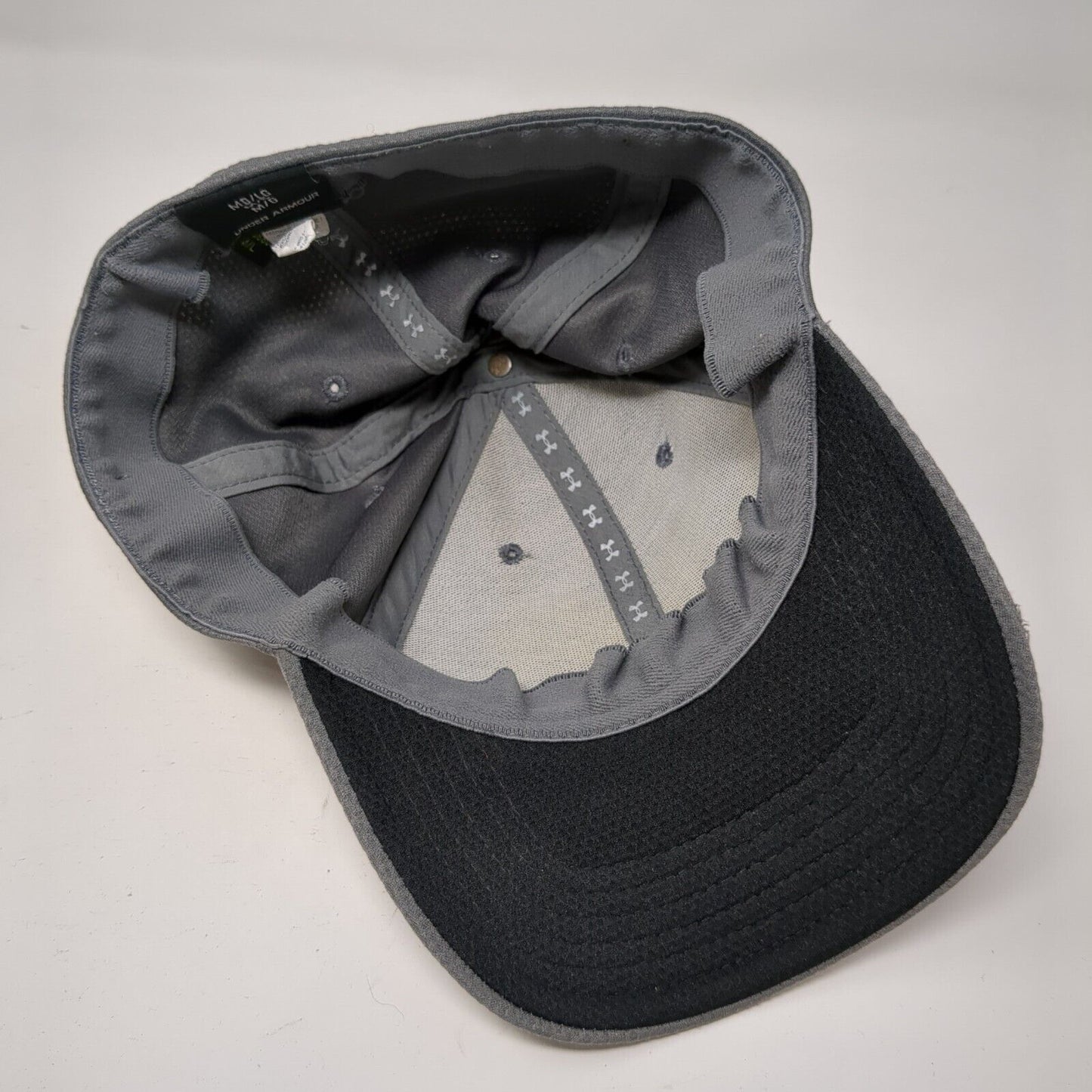 Under Armour Fitted Hat Gray MD/LG Embroidered Logo Solid 6 Panel