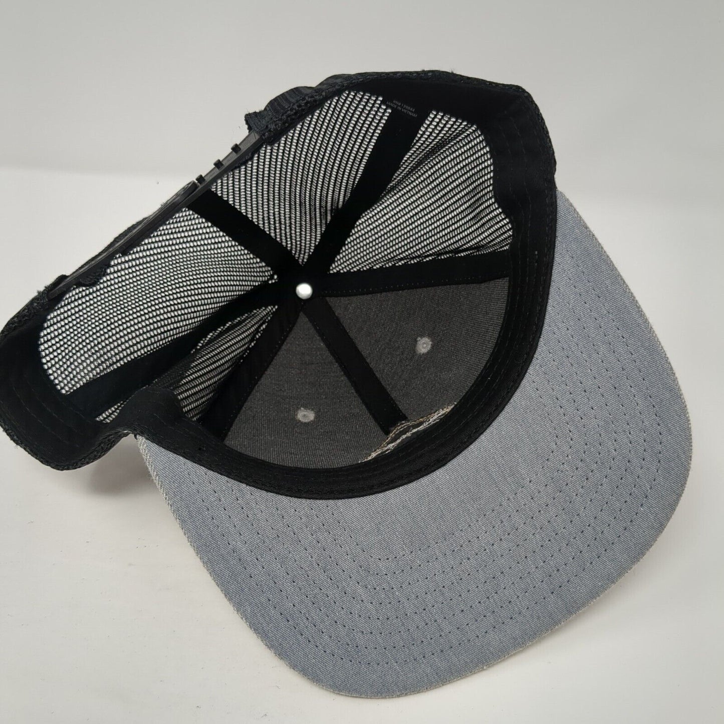 Do A Daffy Snapback Trucker Hat Gray OS Adjustable Mesh Back Captuer Headwear