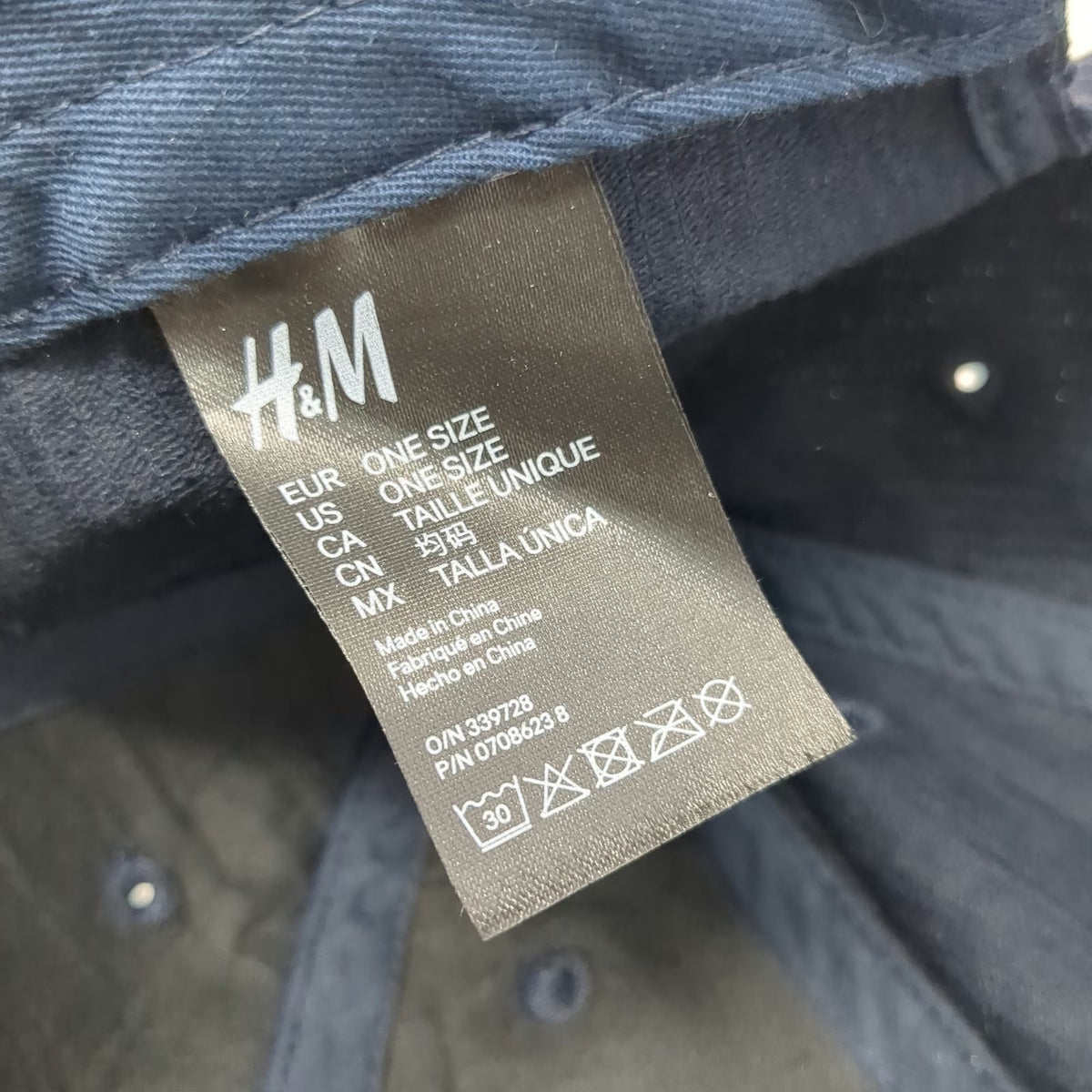 H&M Baseball Cap Black One Size Corduroy Slideback Strap Hat 6 Panel Textured