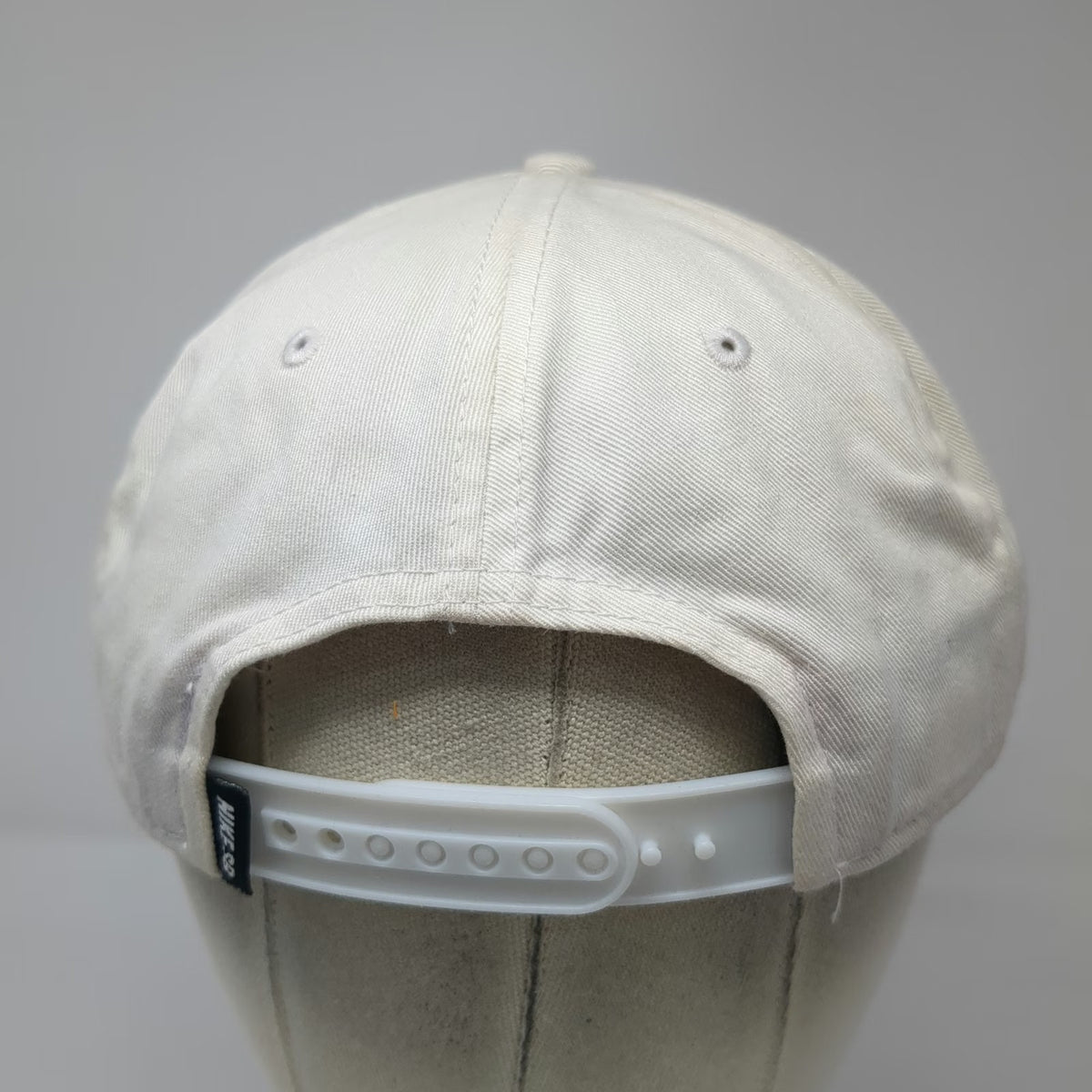 Nike 5 Panel Hat White One Size Snapback SB Embroidered Logo Skateboard Cap