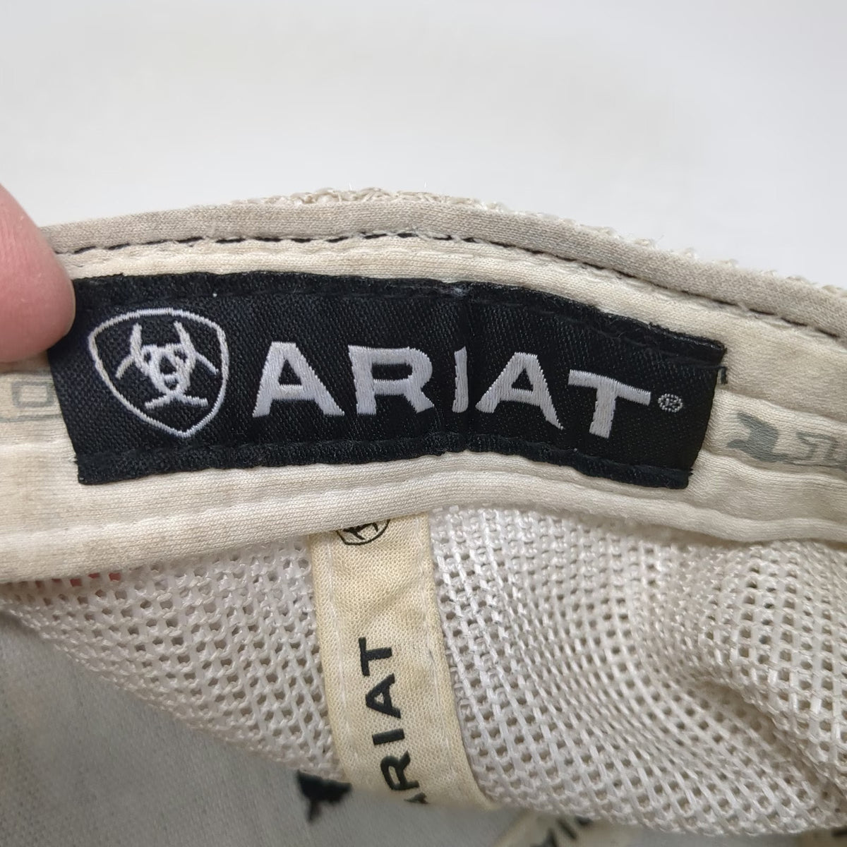 Ariat Trucker Hat Gray One Size Mesh Back USA Flag Logo Snapback Flexfit 110