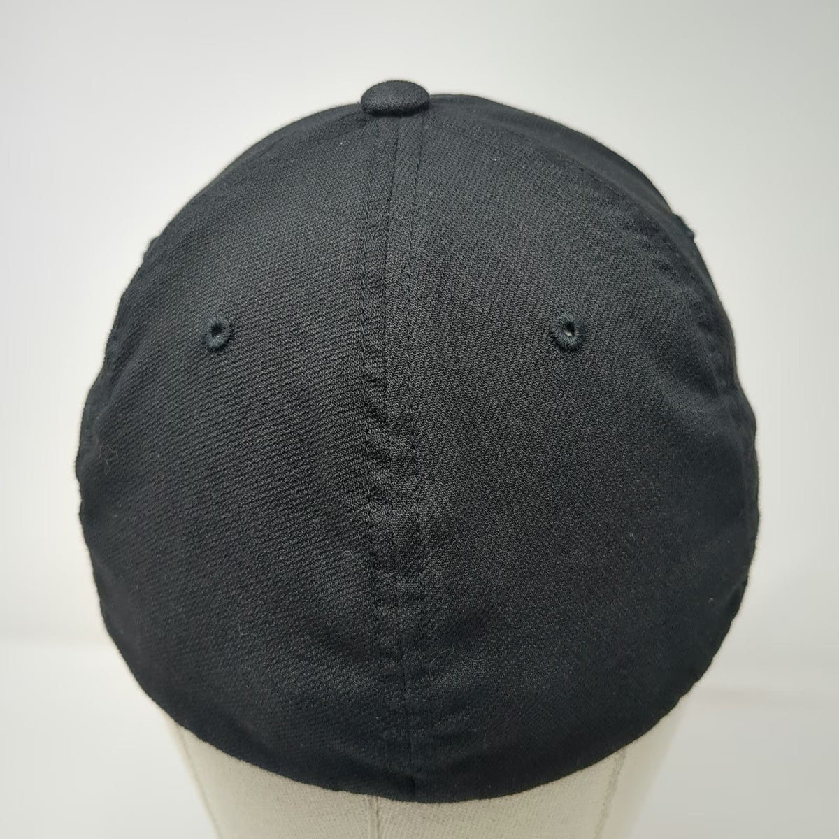 TravisMathew 5 Panel Black XL Hat Golf Flag Washington Capitals Weagle Flexfit