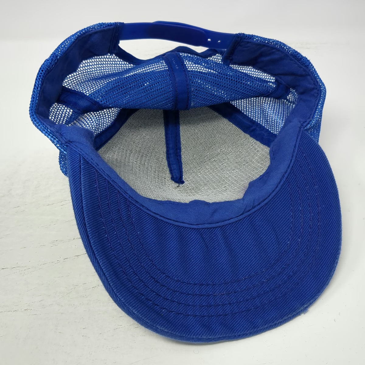Breeders Cup Horse Racing Blue One Size Trucker Hat Mesh Snapback Embroidered