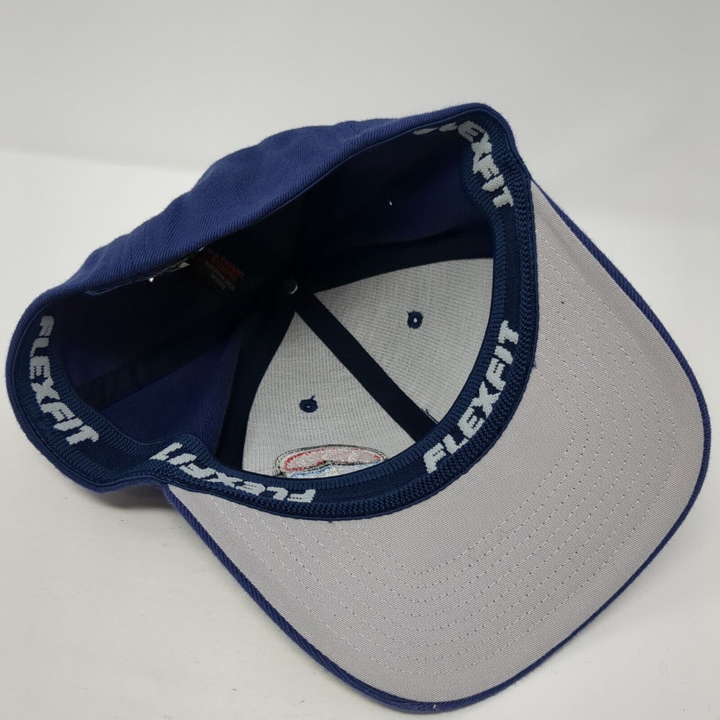 Flexfit by Yupoong Fitted Hat Blue S/M Lightweight Embroidered 6 Panel