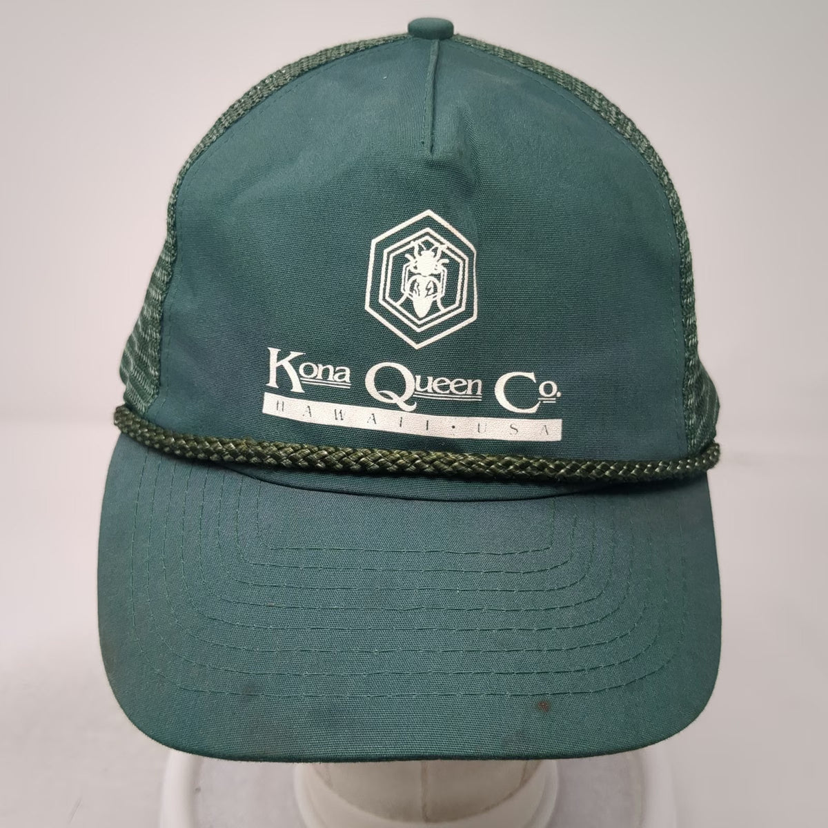 Kona Queen Co Hawaii Bee Green One Size Trucker Hat Snapback Mesh Rope Detail