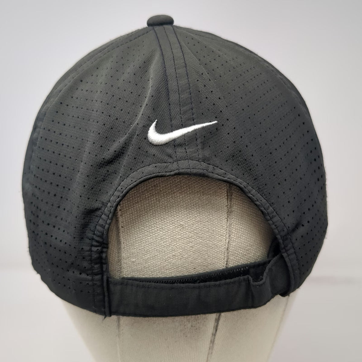 Nike Golf VOX Baseball Cap Gray One Size Perforated Strapback Hat White Trim