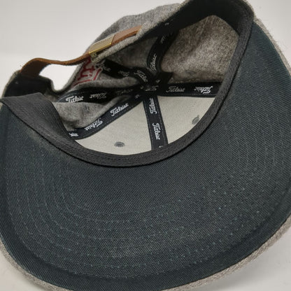 Titleist Baseball Cap Gray One Size Wool Blend Leather Strap Golf Hat Red Logo