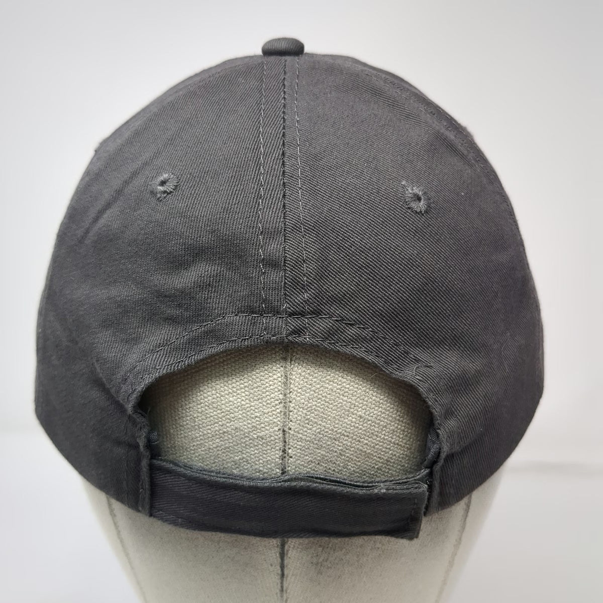 Disney Epcot Seas Adventures DiveQuest Shark Gray Baseball Cap One Size Hat