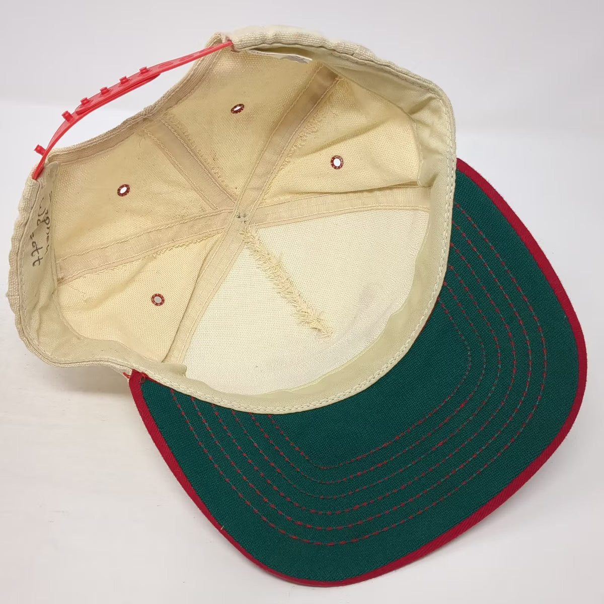 Highland Huskies SKM 5 Panel Snapback Hat Beige Red OS USA Adjustable Vintage
